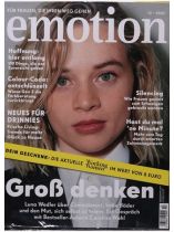 Emotion 10/2025 "Groß denken: Luna Wedler über Commitment, kalte Bäder und den Mut, sich selbst zu feiern. Ein Gespräch mit Bestseller-Autorin Caroline Wahl"